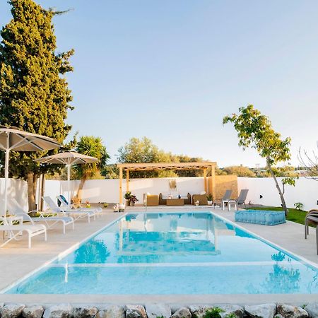 Villa Eleni Soroni 외부 사진